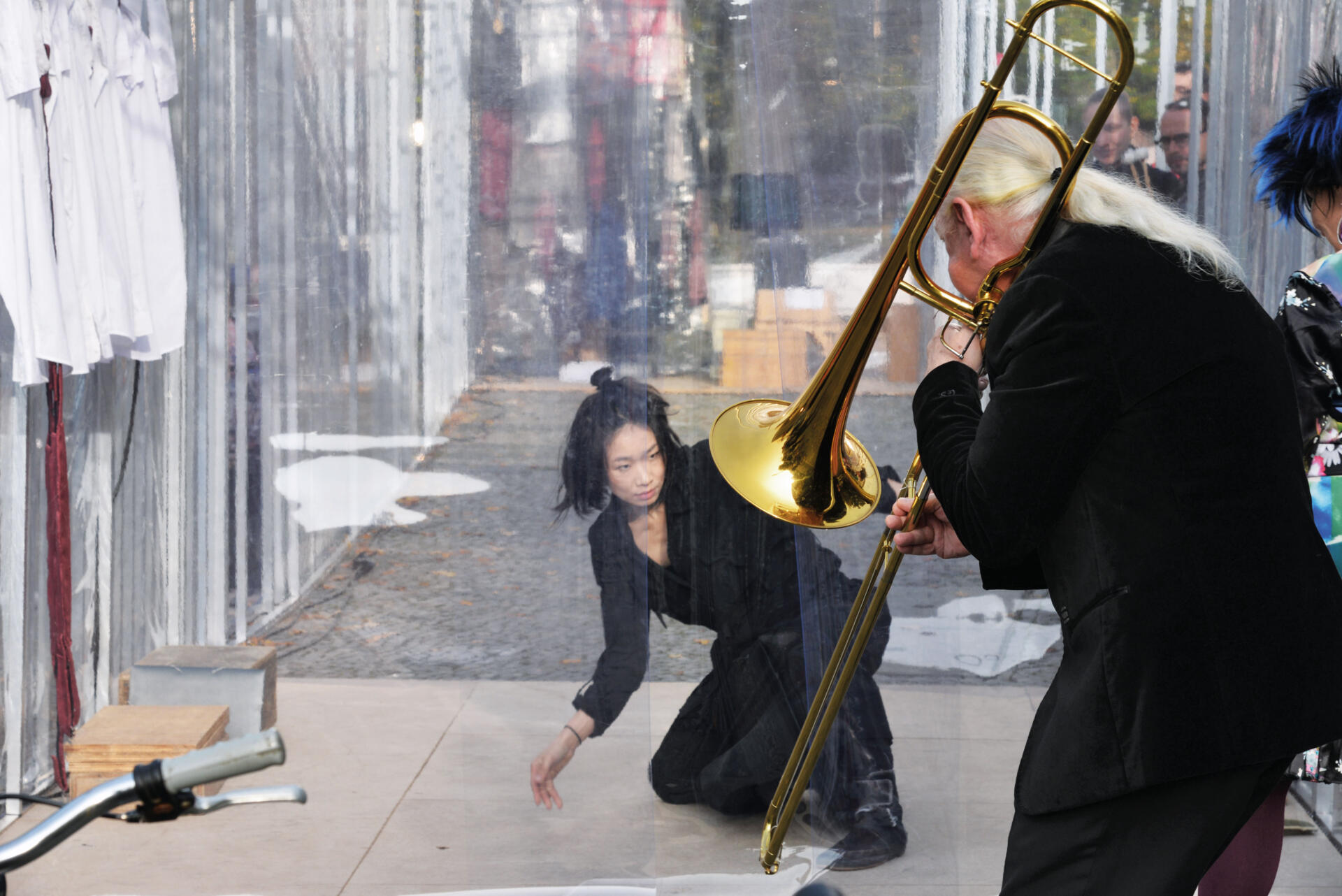 Ichi Go, Conny Bauer