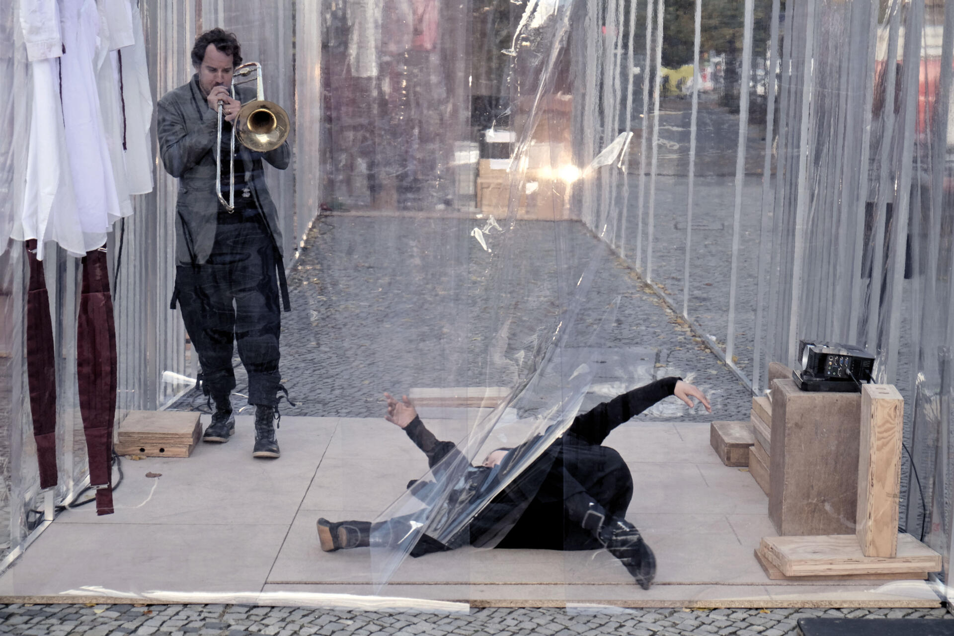 Nils Wogram, Ichi Go