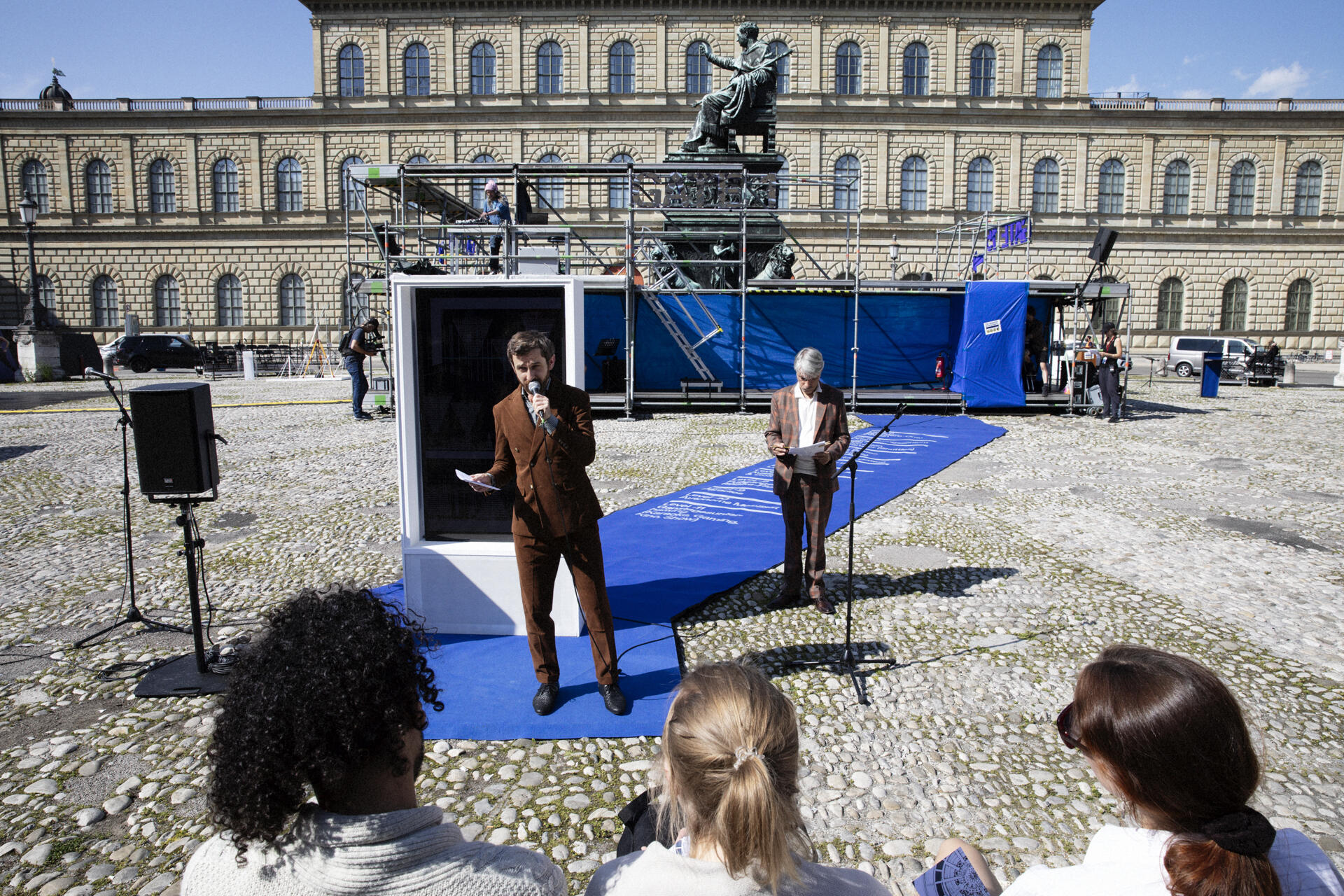 Peter Fasching, Vicente Larrañaga