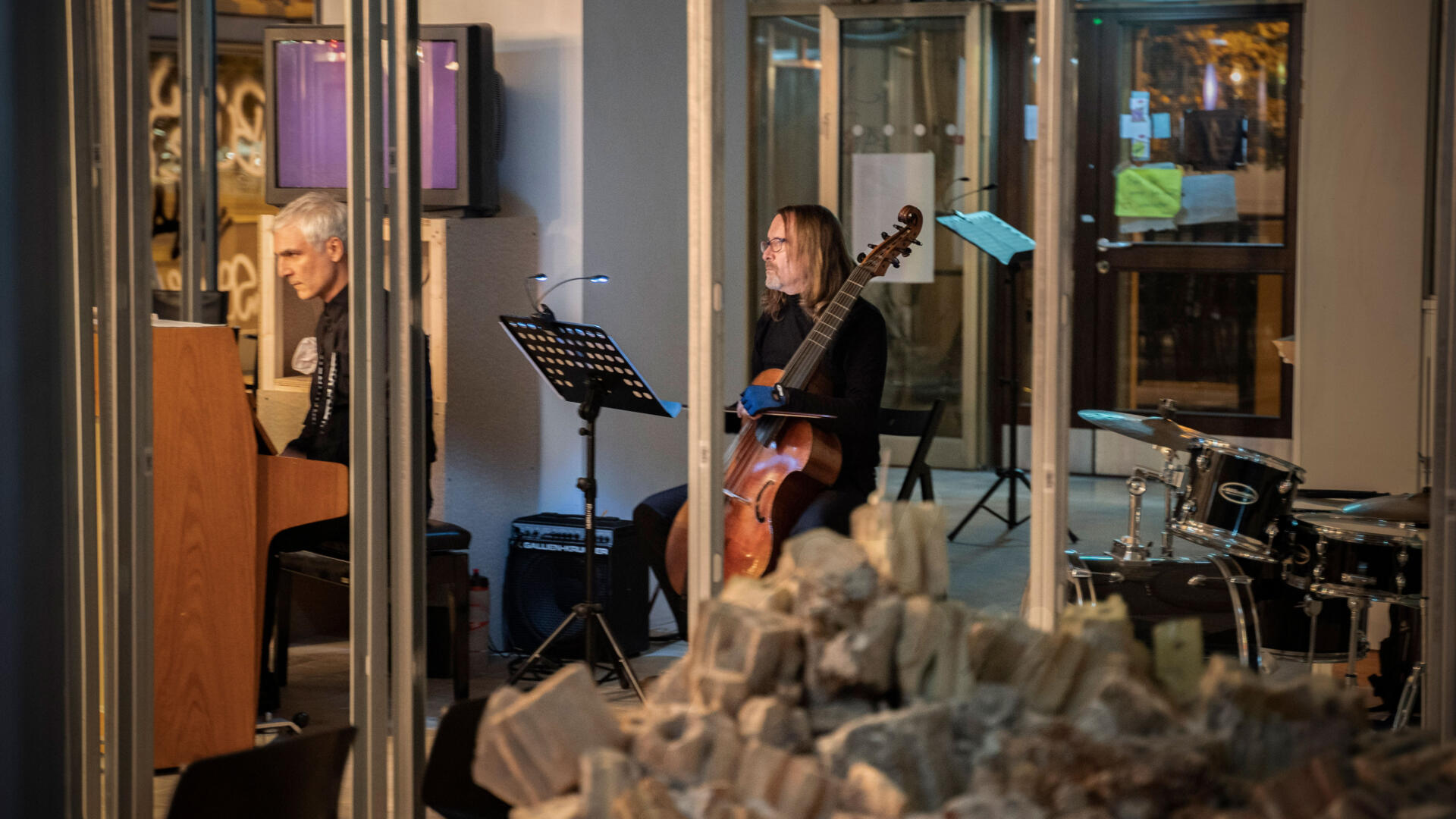 Antonis Anissegos, Chris Dahlgren