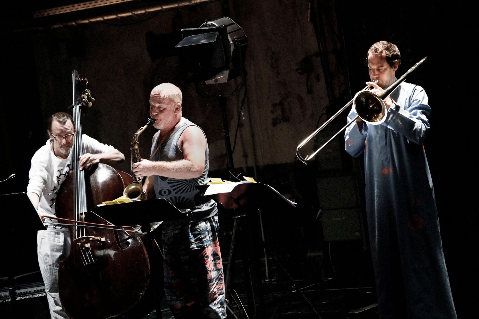 Chris Dahlgren, Hayden Chisholm, Nils Wogram