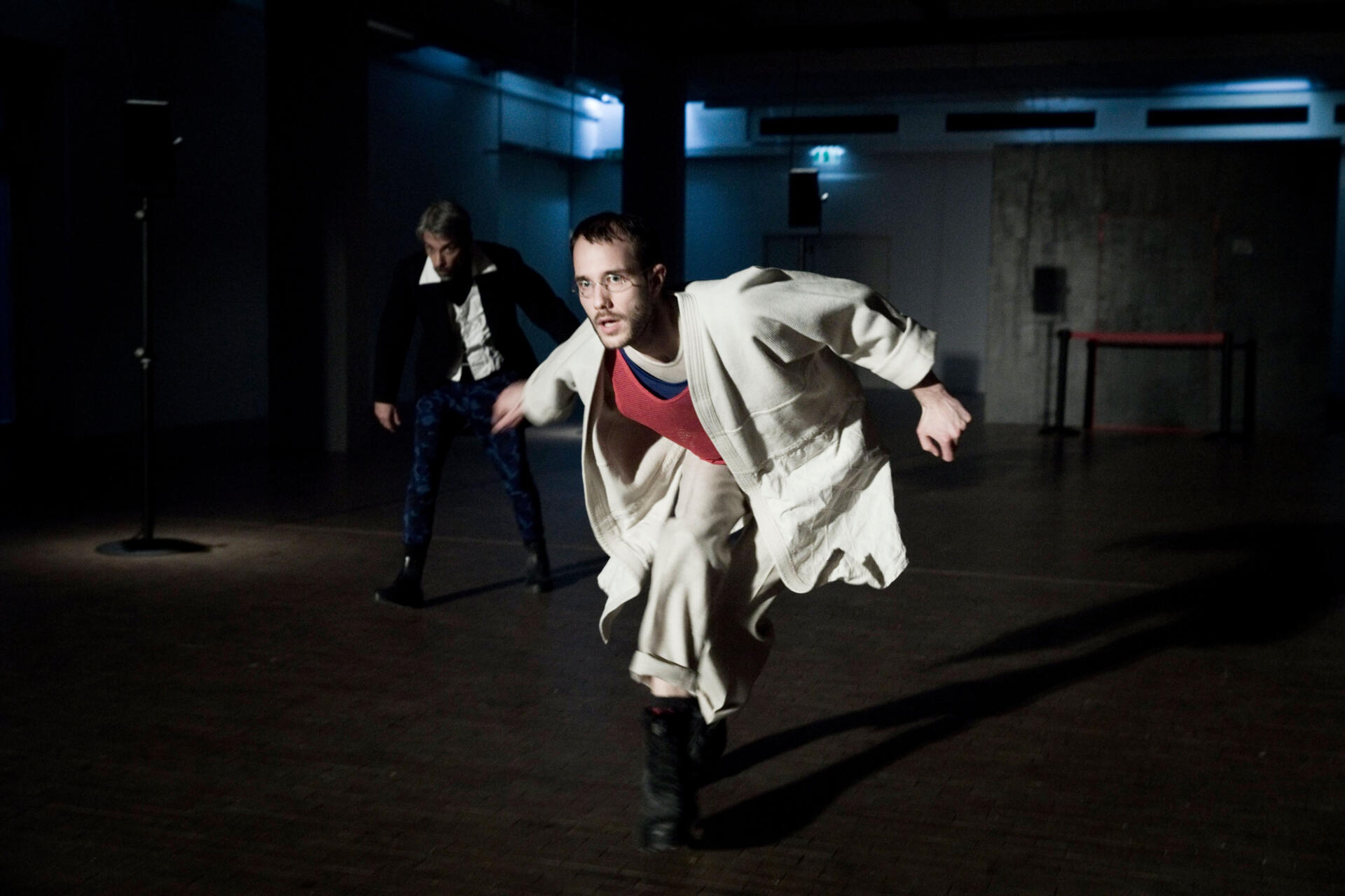 Vicente Larrañaga, Konstantin Bez