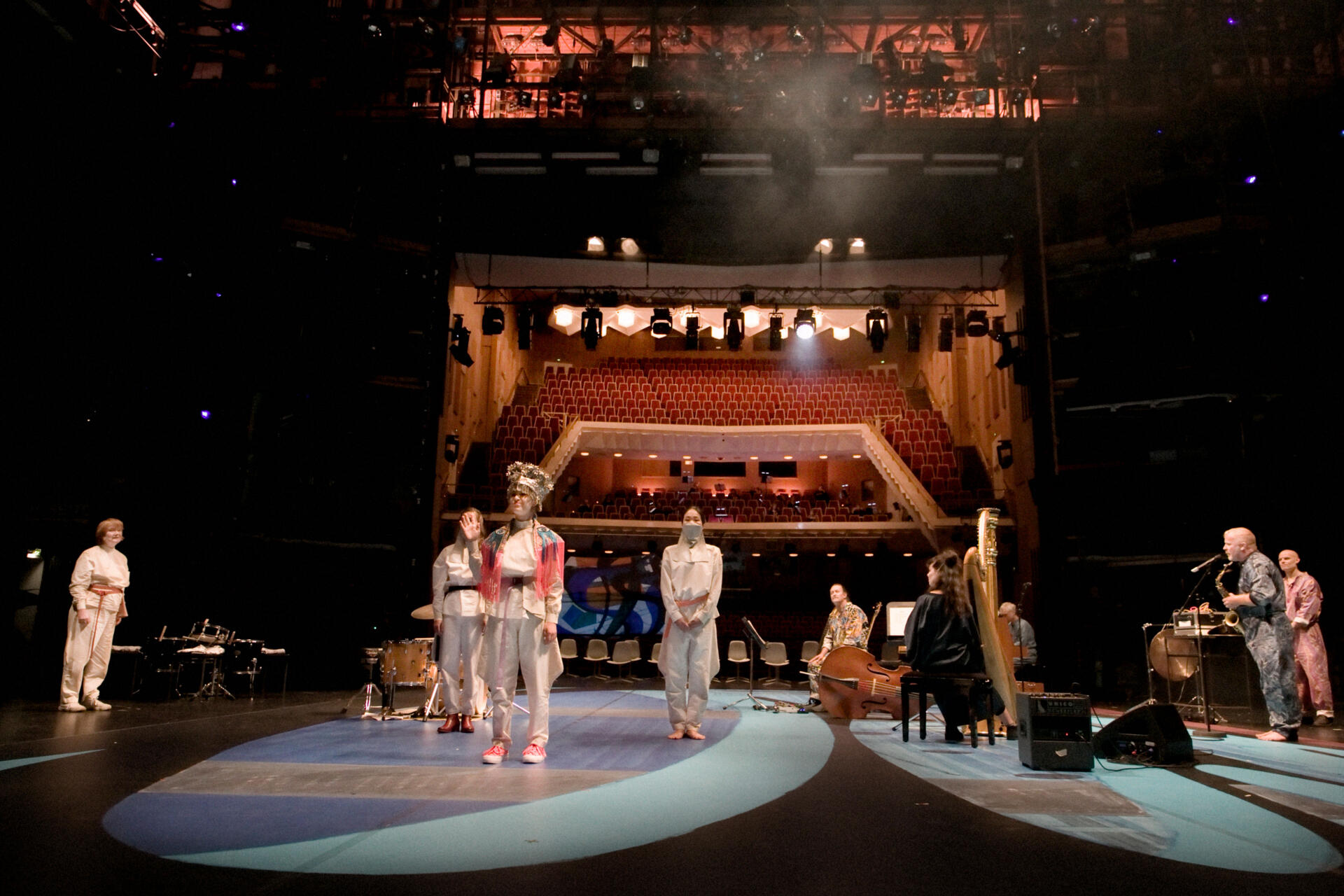 Rosemary Hardy, Ichi Go, Chris Dahlgren, Kathrin Pechlof, Hayden Chisholm, Eric Schaefer