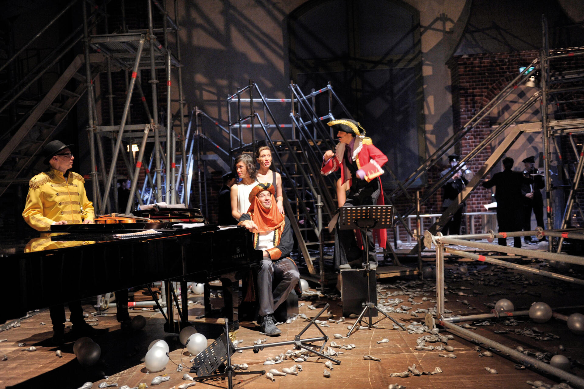 Simon Robinson, Ines Hu, Meik Schwalm, Hanna Dóra Sturludóttir, Yeri Anarika Vargas Sánchez